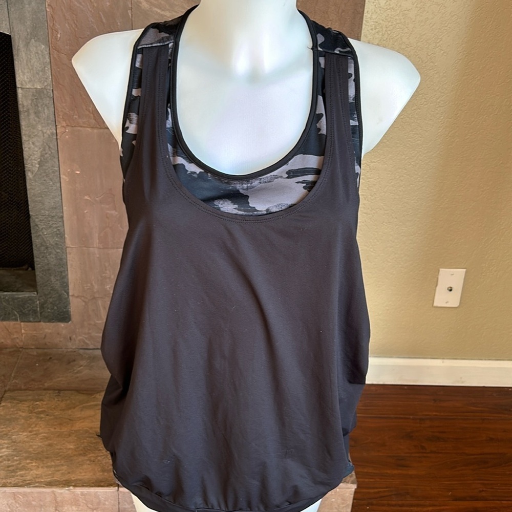 Maurice’s Women’s motion workout exercise tank top size 0 plus 14